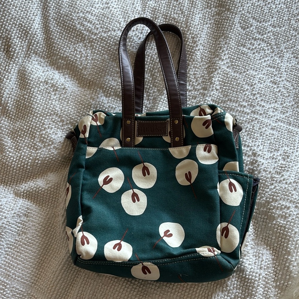 Maika brand commuter tote bag